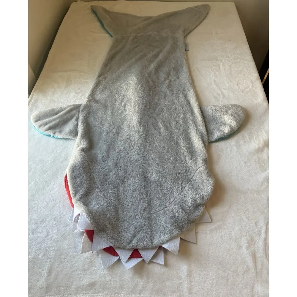 Unbranded shark shaped